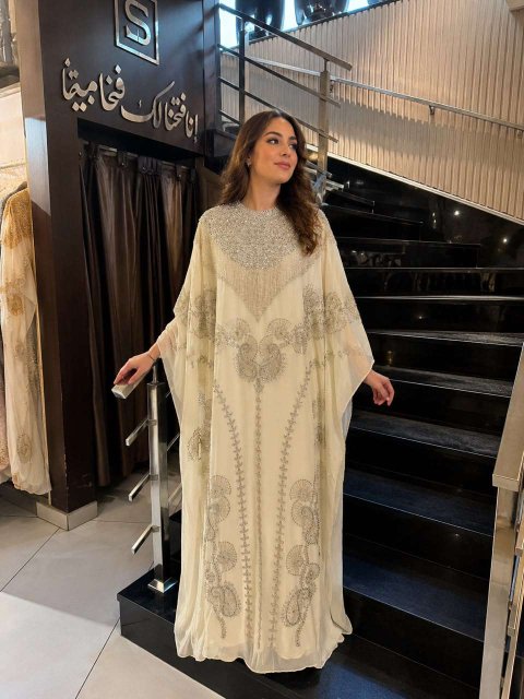 فساتين نسائية ل تزيين حضورك في جميع مناسباتك المميزة سيدتي (خطبة ٫سهرة٫فاتحة..)